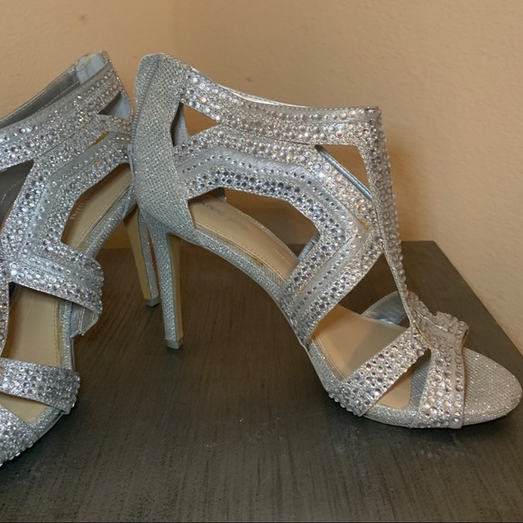 Gianni Bini silver Studded Dress Sandal - Picture 4 of 6